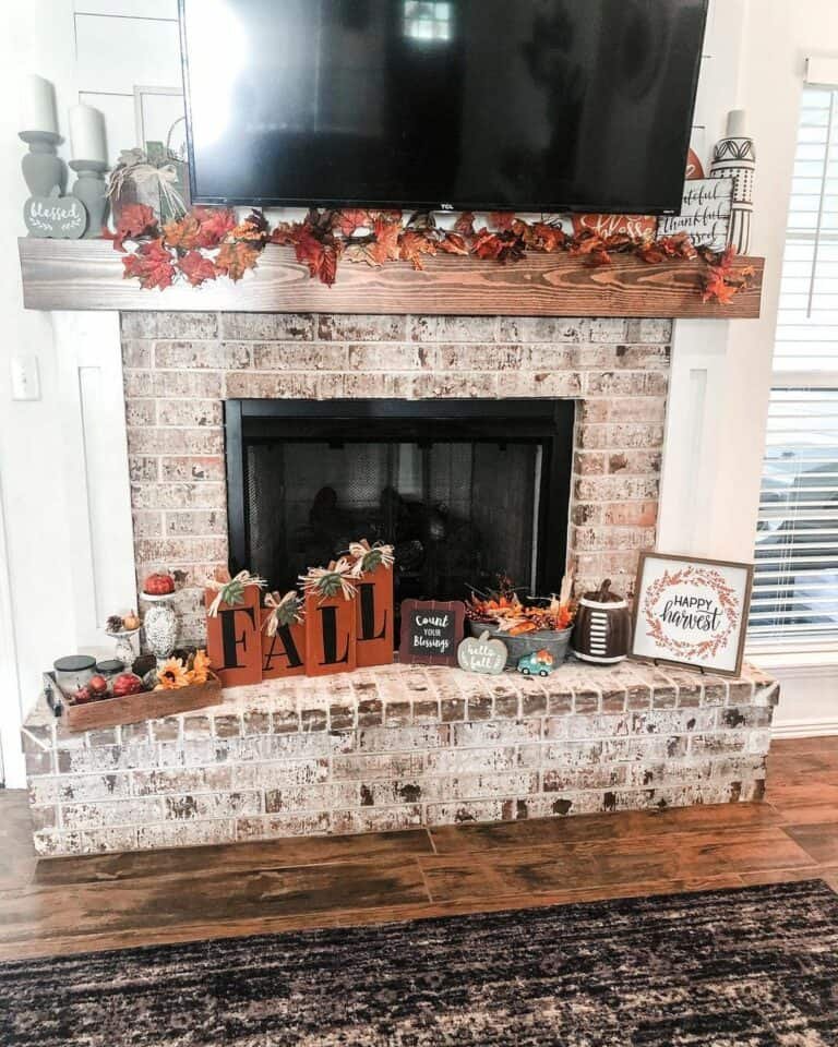 DIY Fall Mantel Decor