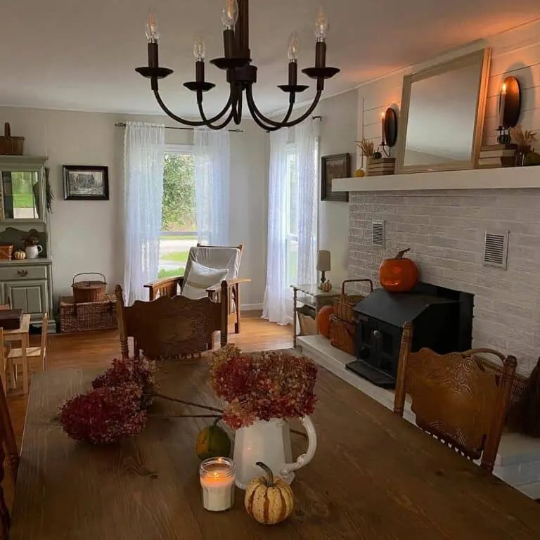 Farmhouse Kitchen Ambiance