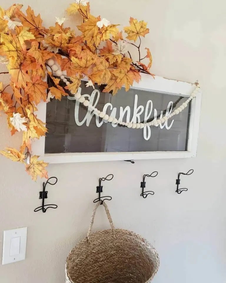Leafy Garland Home Accent