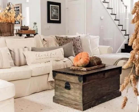 Pumpkin Centerpiece Display