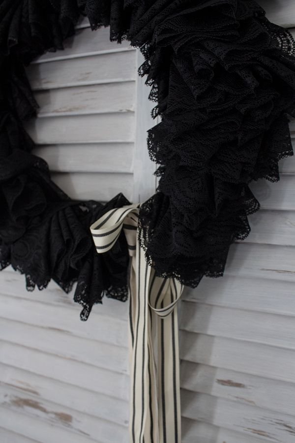 Black Lace Decor Wreath