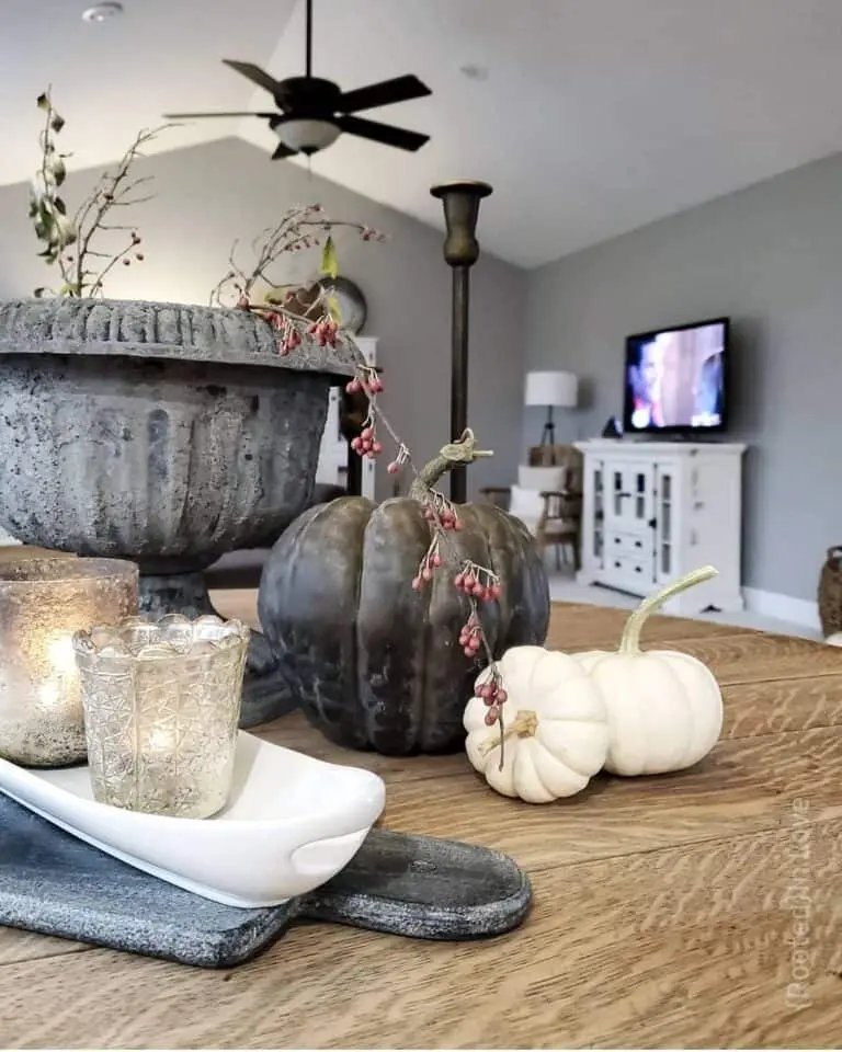 Classic Table Decoration