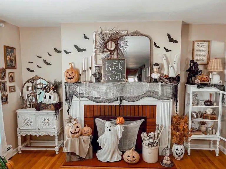 Farmhouse Halloween Accents