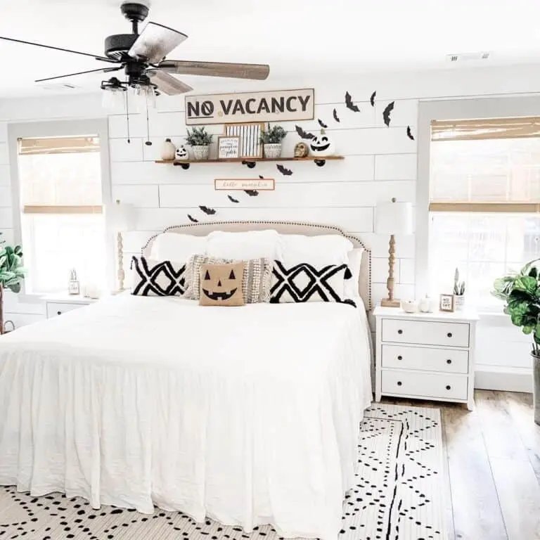 Farmhouse Halloween Bedroom Decor
