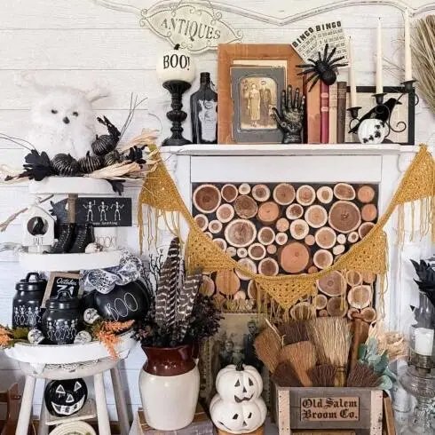 Full Halloween Mantel Display