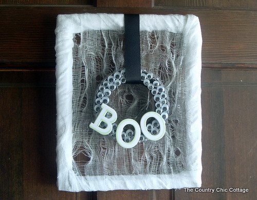 Googly Eyes Wreath Decor