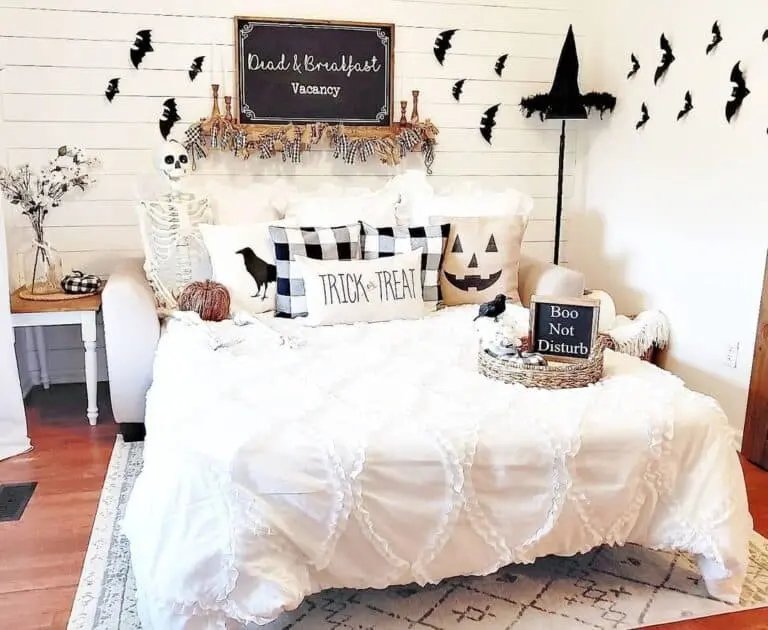 Halloween Guest Room Decor