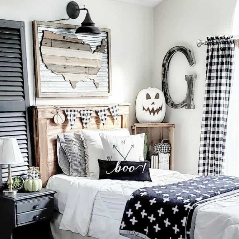 Halloween Kids' Room Decor