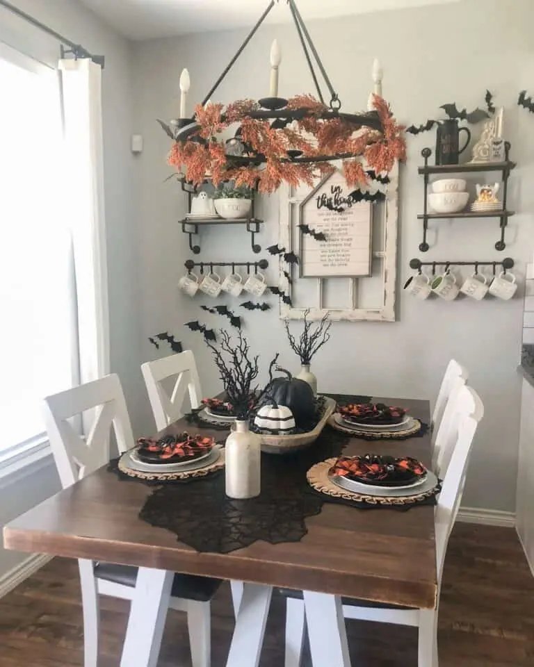 Halloween Table Decor