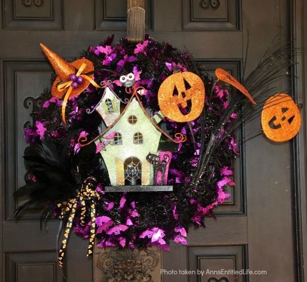 Haunted House Wreath Decorations