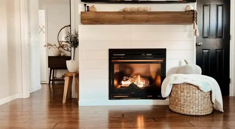 Minimalist Halloween Mantel Decor