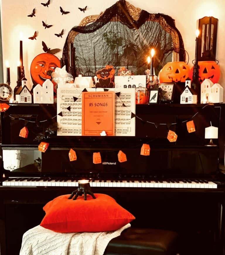 Vintage Orange Décor Details