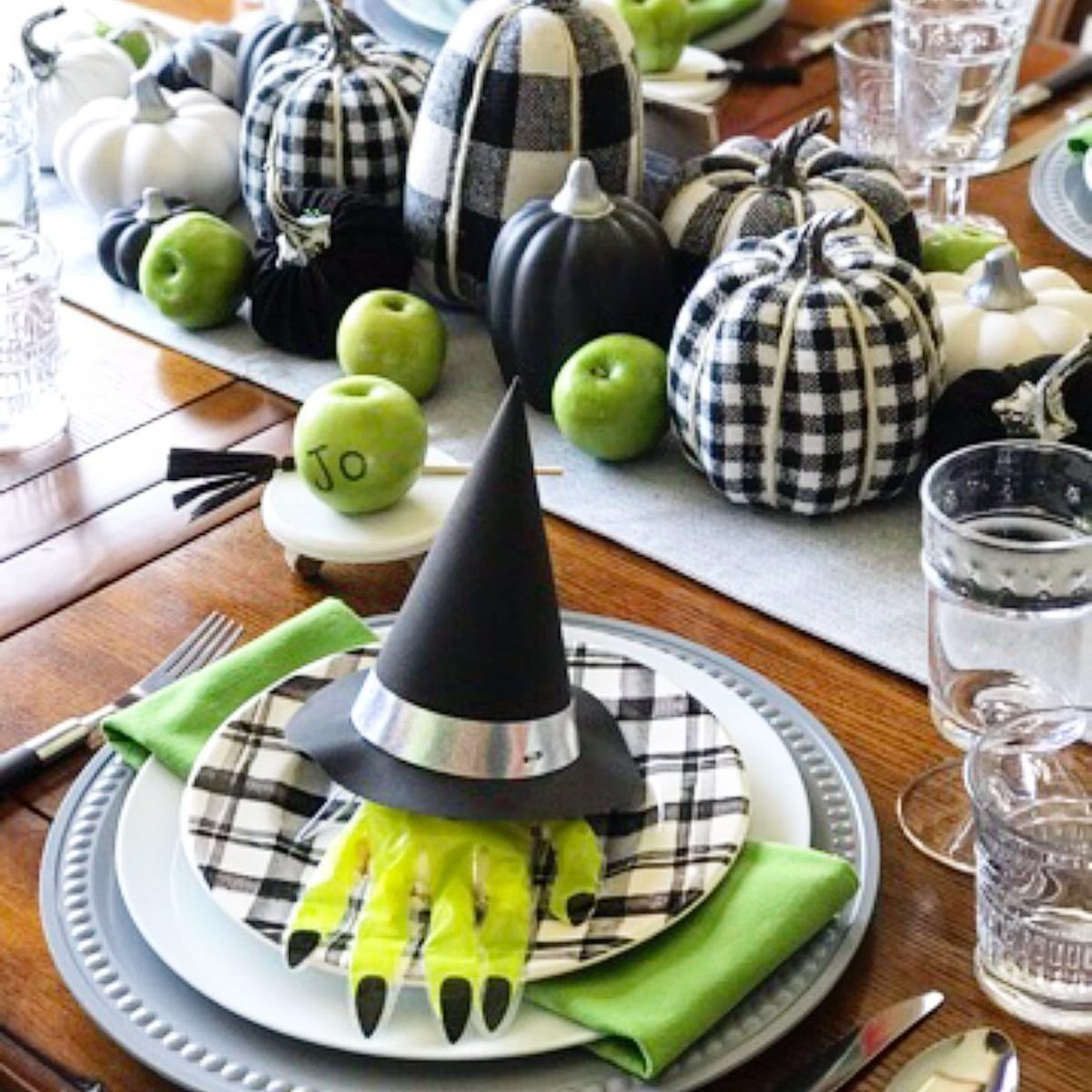 Witch-Themed Tablescape Design