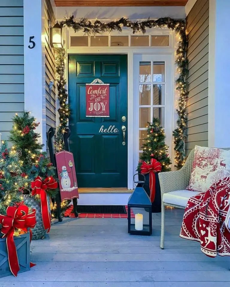 Christmas Porch Displays