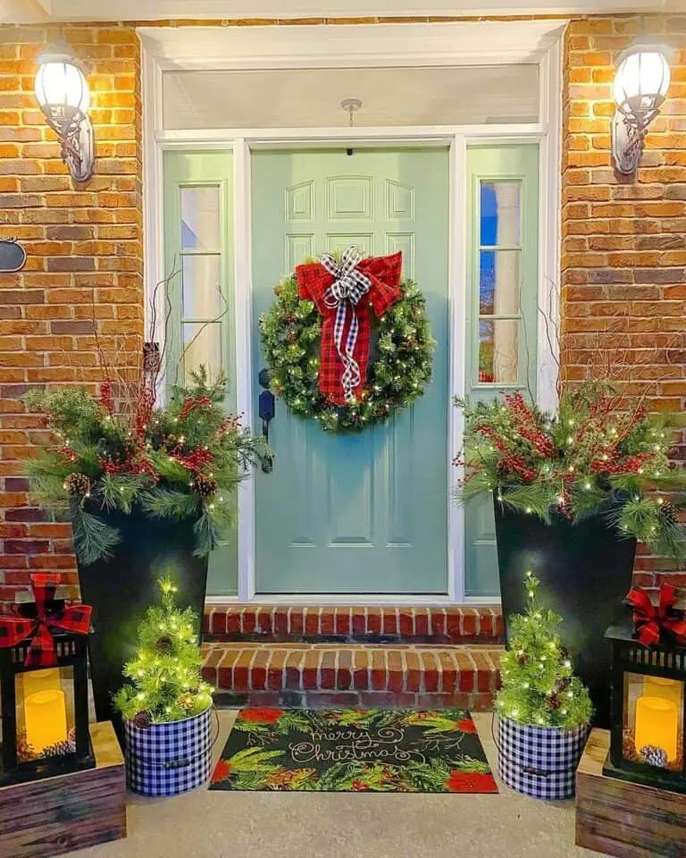 Green Wreath Red Ribbon