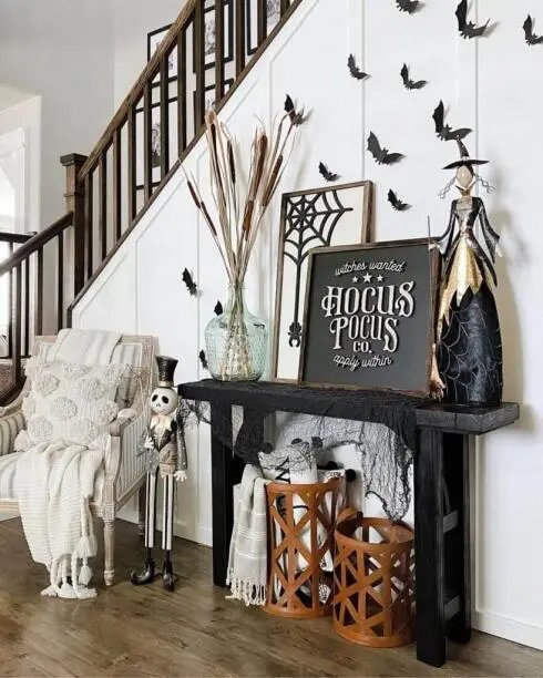 Halloween Quote Décor