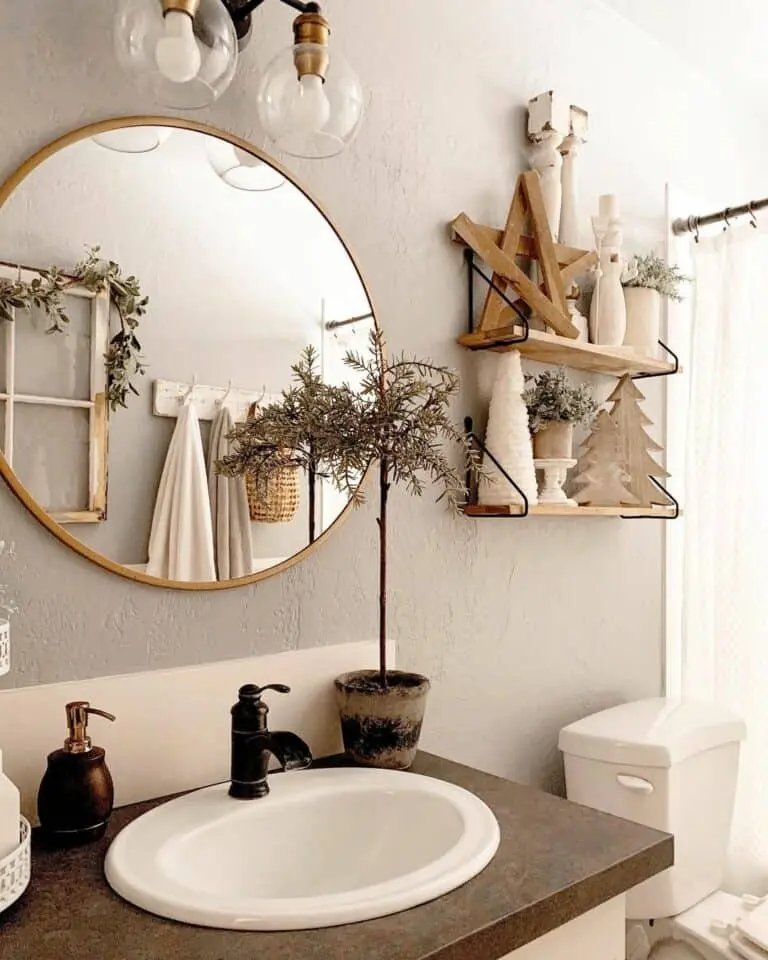 Neutral Bathroom Shelves