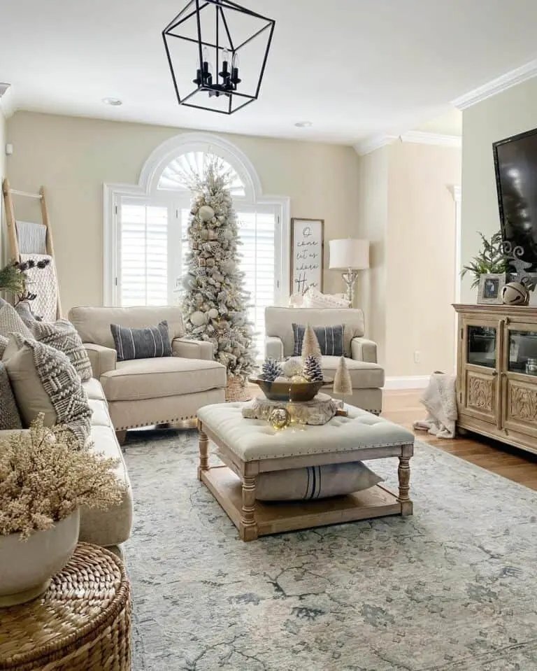 Ottoman Christmas Centerpiece