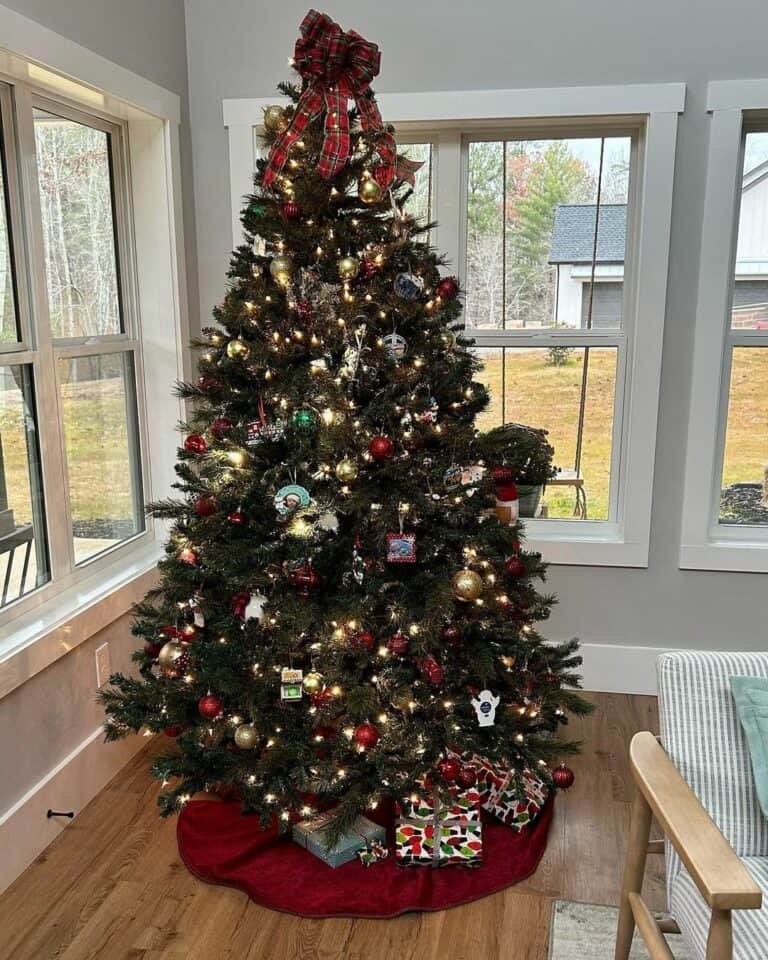 Plaid Bow Tree