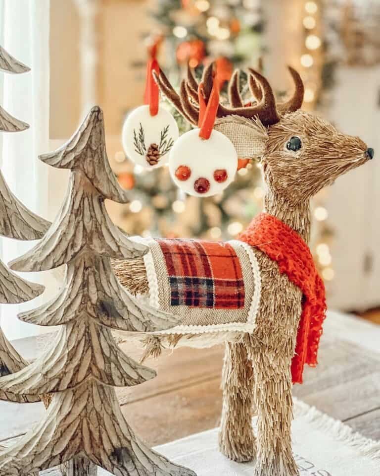 Straw Reindeer Centerpiece