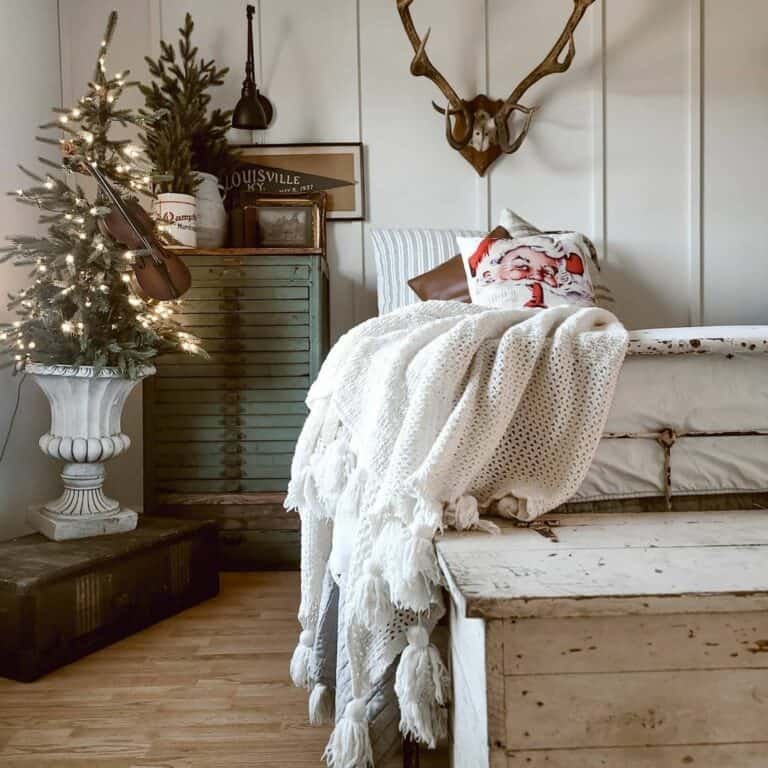 Vintage Bedroom Tree