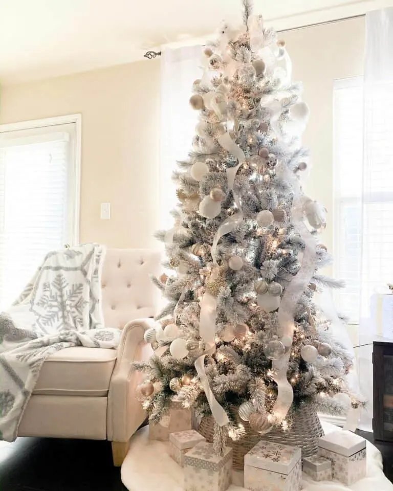 White Christmas Livingroom