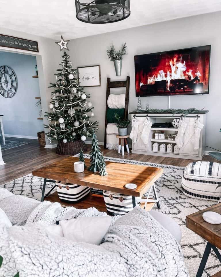 White Knit Stockings