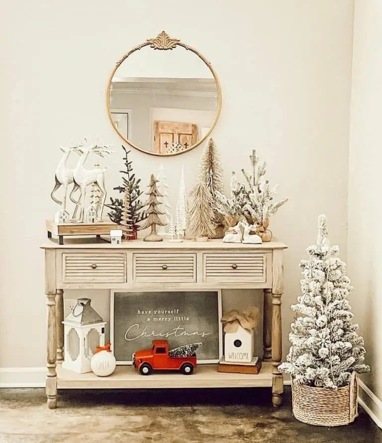 White Reindeer Console Display