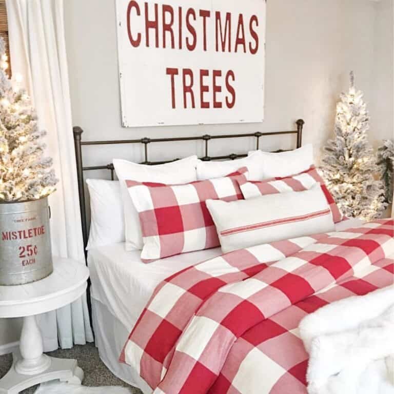 Red Checkered Bedding