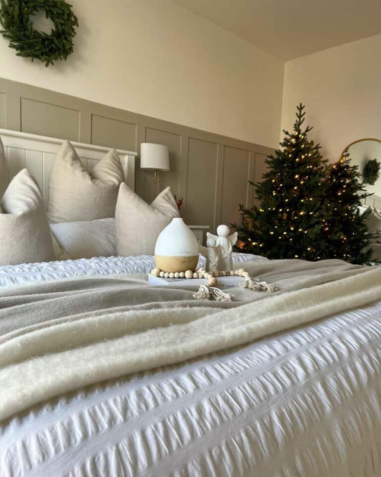 Neutral Holiday Bedroom