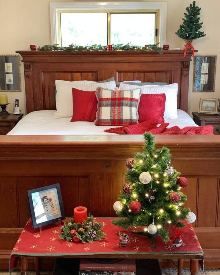 Red Holiday Bedding