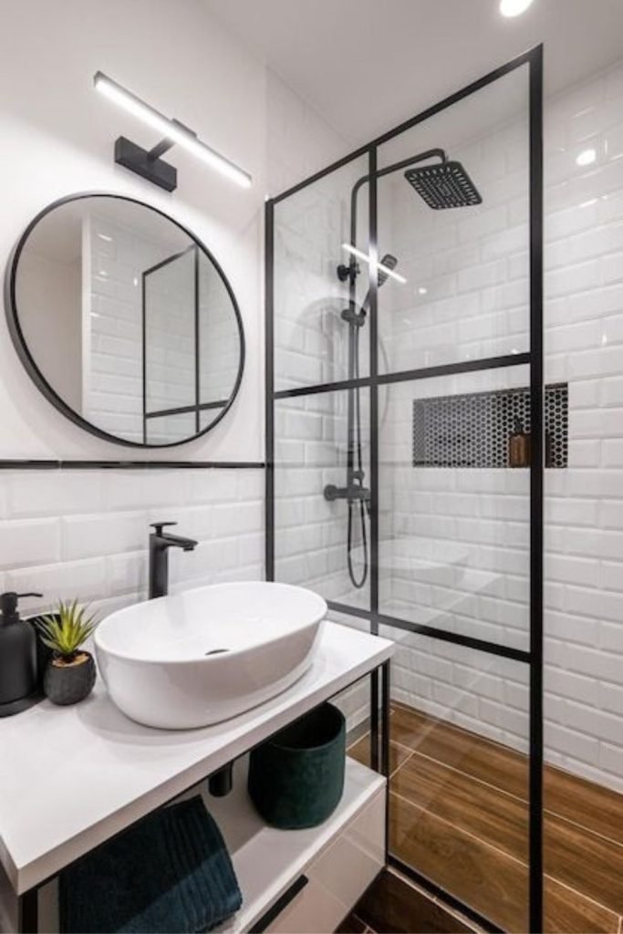 Black White Wetroom